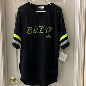NWT San Francisco Giants baseball shirt